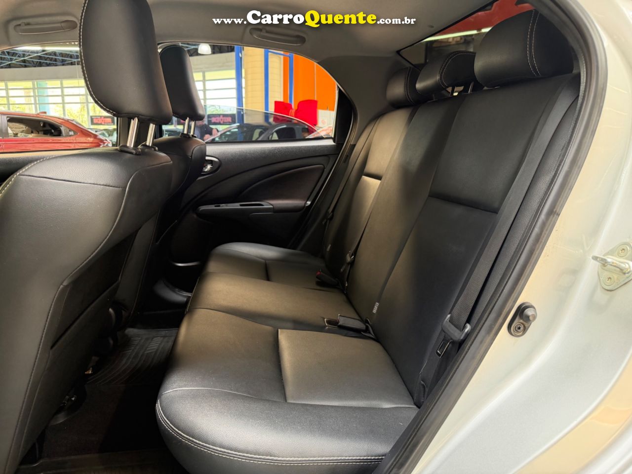 TOYOTA ETIOS 1.5 XLS SEDAN 16V 2017 - Loja