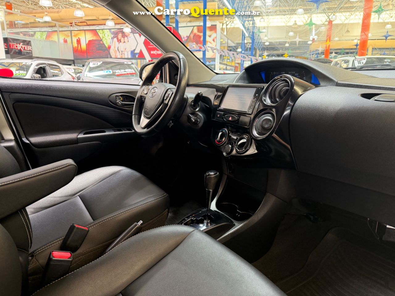 TOYOTA ETIOS 1.5 XLS SEDAN 16V 2017 - Loja