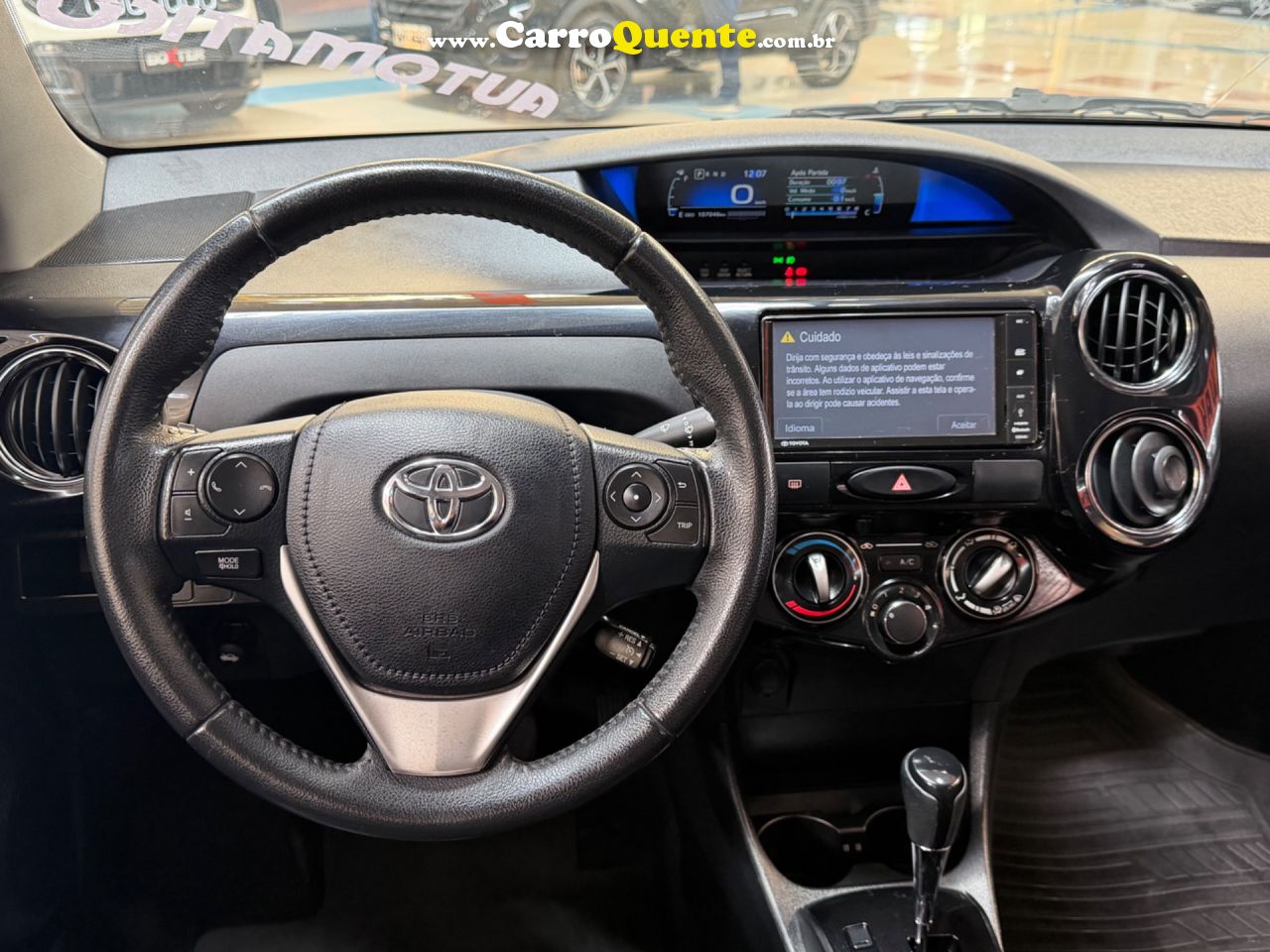 TOYOTA ETIOS 1.5 XLS SEDAN 16V 2017 - Loja