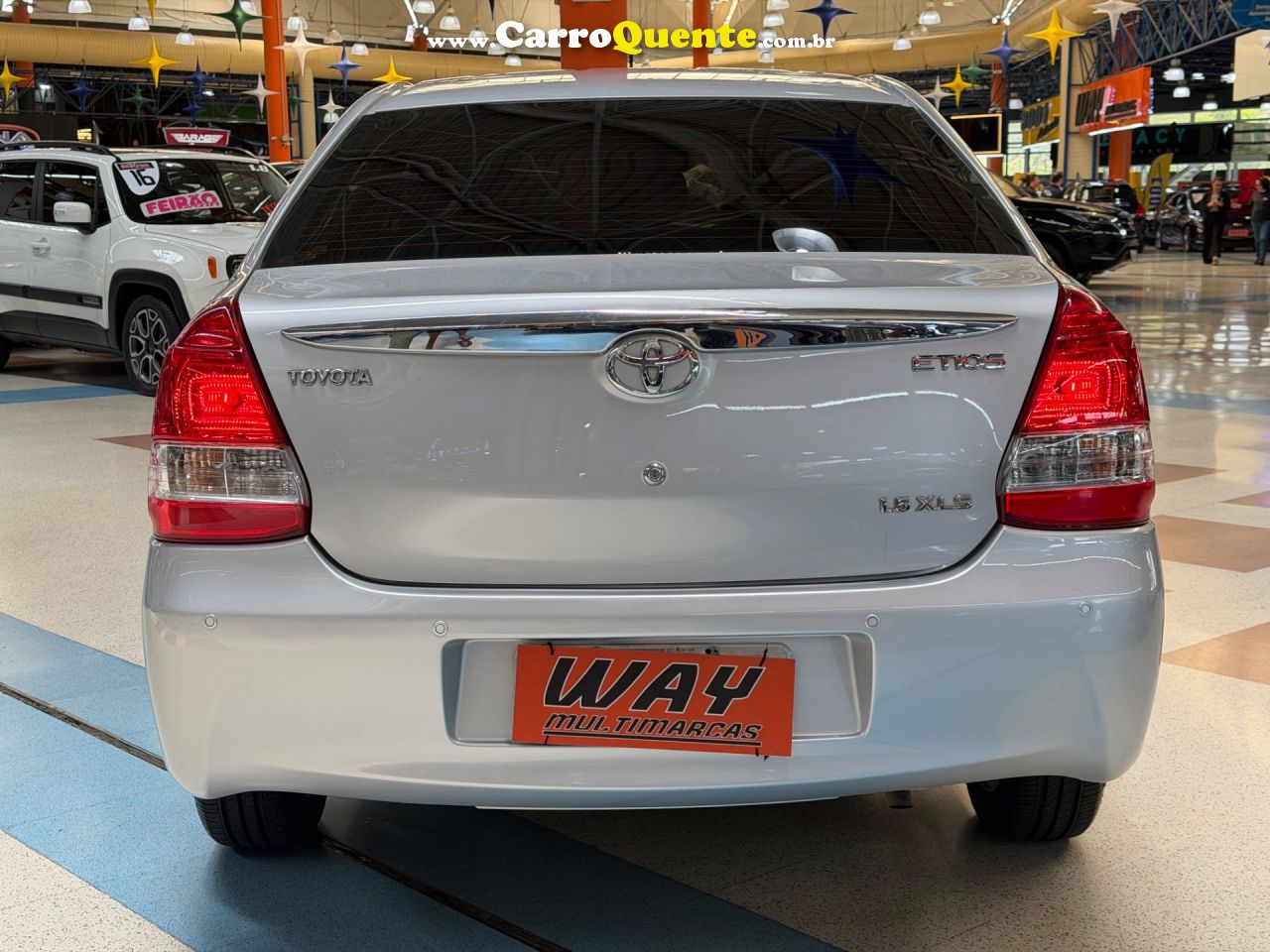 TOYOTA ETIOS 1.5 XLS SEDAN 16V 2017 - Loja