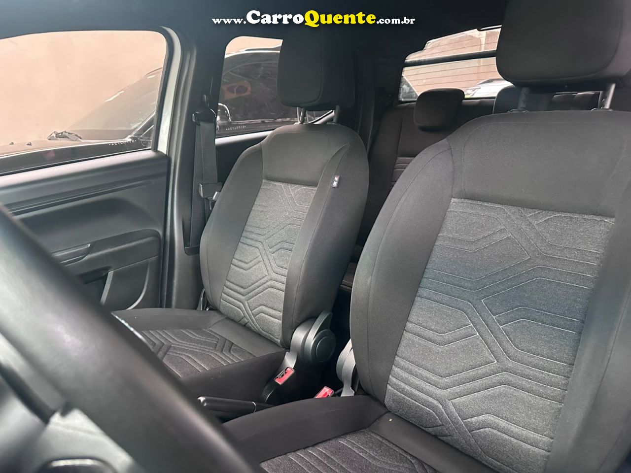 FIAT   STRADA FREEDOM 1.3 FLEX 8V CD   BRANCO 2025 1.3 FLEX - Loja