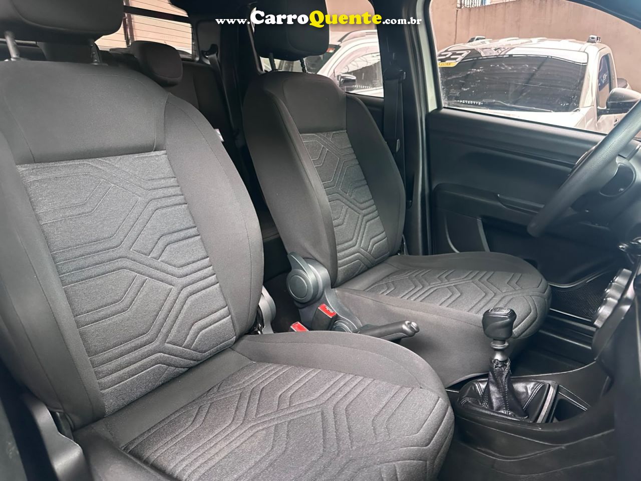 FIAT   STRADA FREEDOM 1.3 FLEX 8V CD   BRANCO 2025 1.3 FLEX - Loja