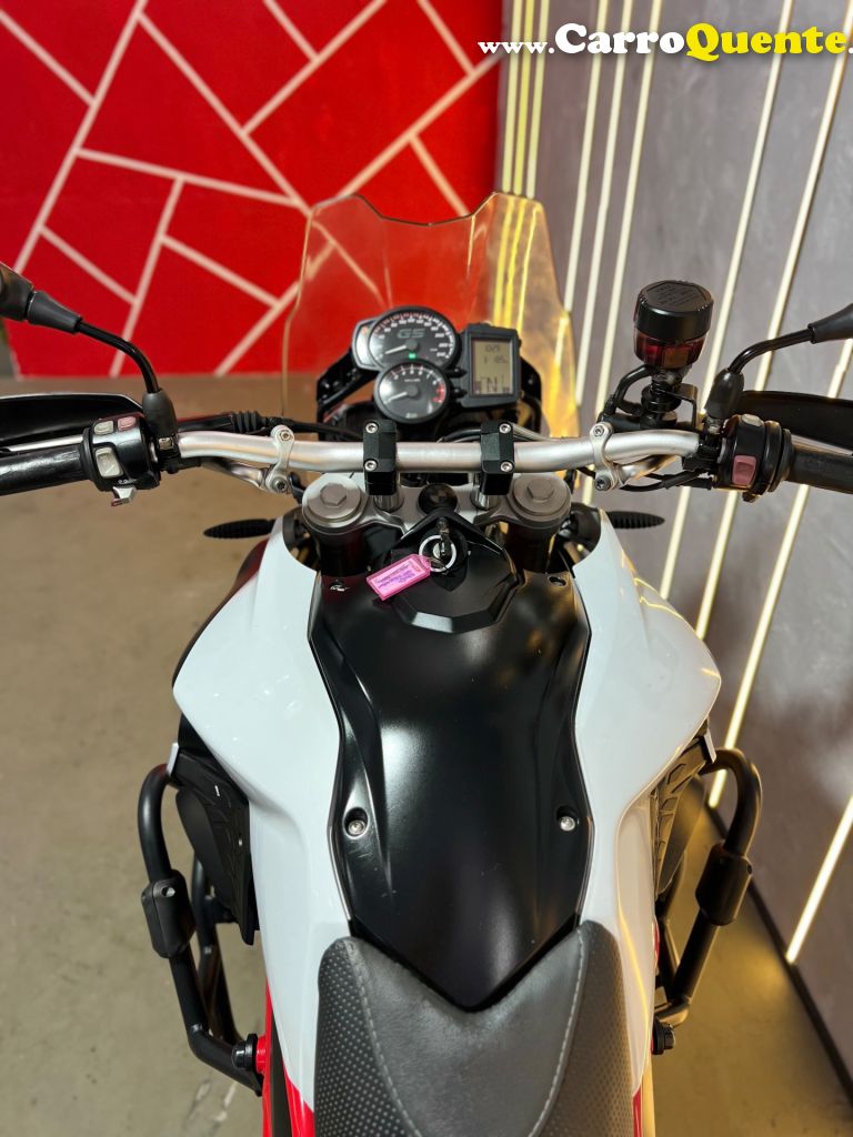 BMW   F800 GS    BRANCO 2017 798 GASOLINA - Loja