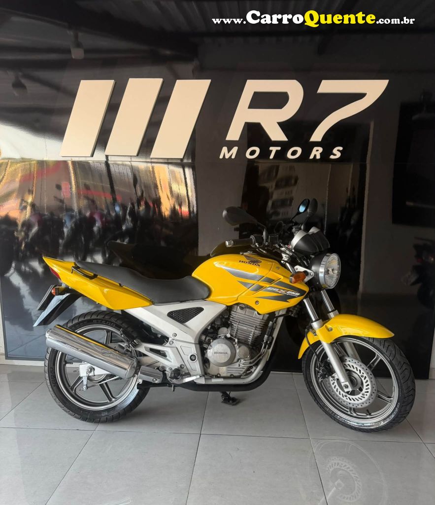 HONDA   CBX 250 TWISTER   AMARELO 2008 250 GASOLINA - Loja