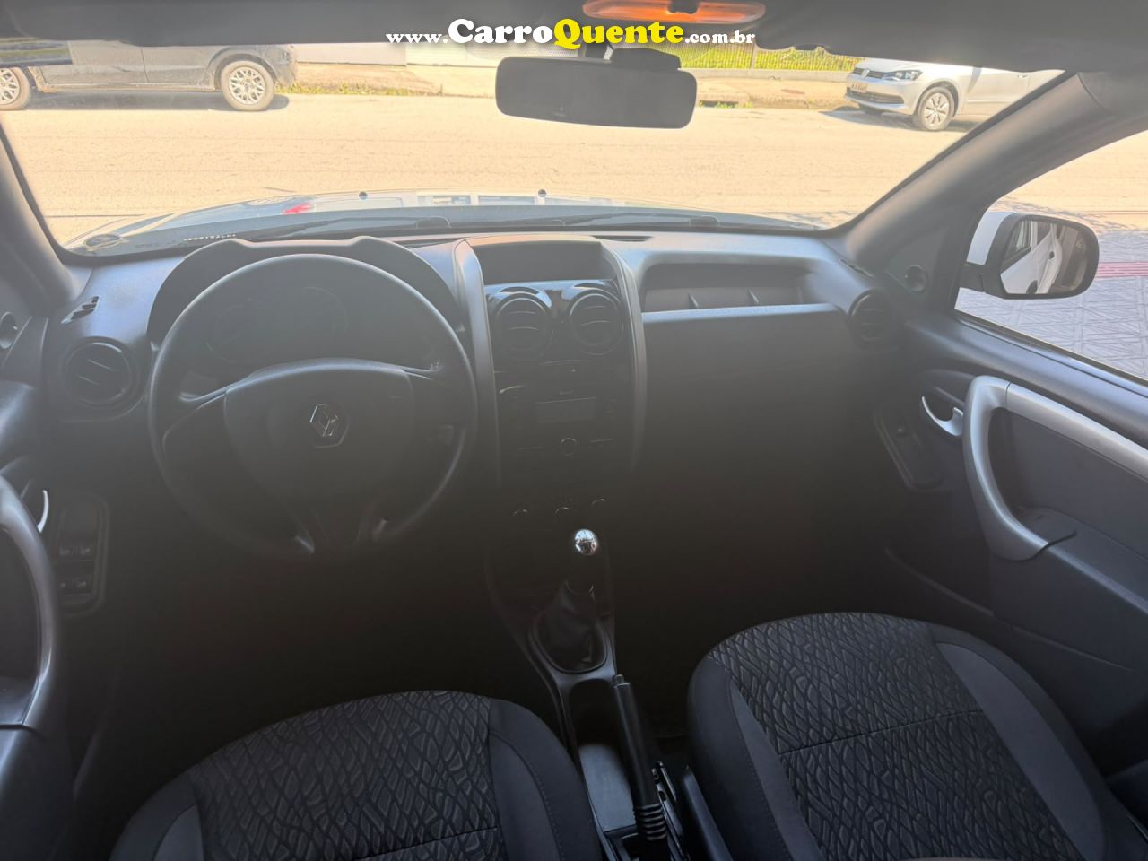 RENAULT   DUSTER EXPRESSION 1.6 HI-FLEX 16V MEC.   BRANCO 2019 1.6 FLEX - Loja