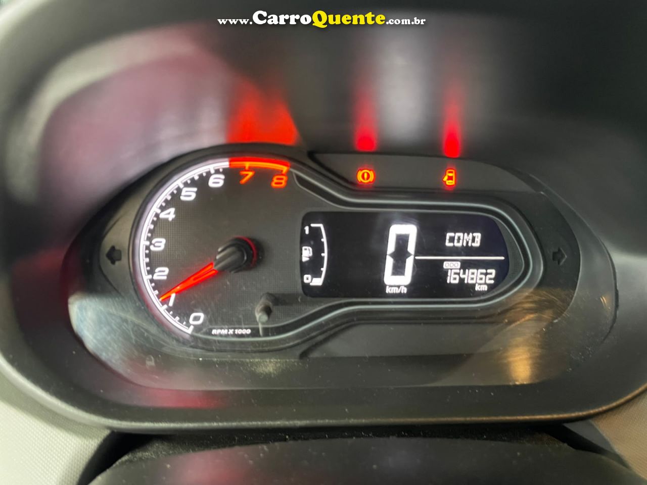 CHEVROLET   ONIX HATCH LT 1.0 8V FLEXPOWER 5P MEC.   PRATA 2019 1.0 FLEX - Loja