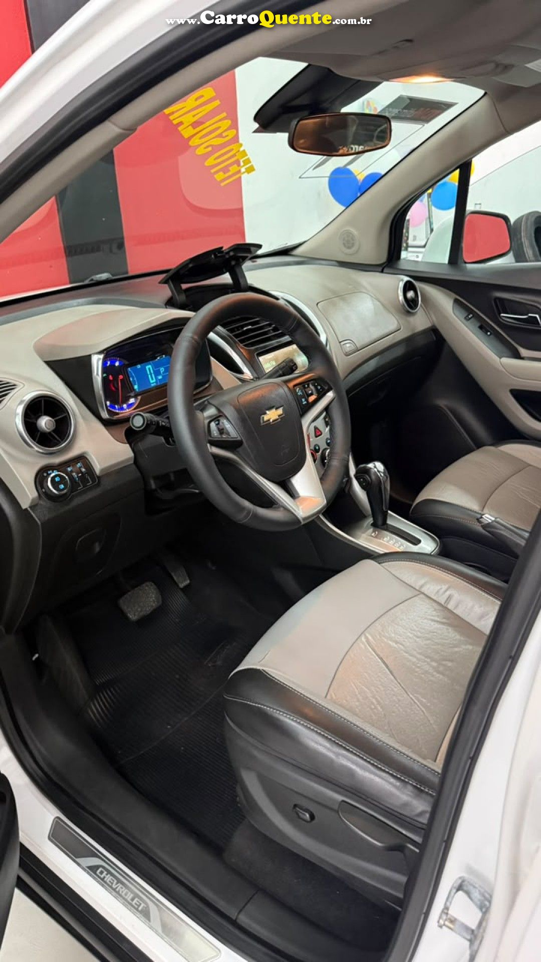 CHEVROLET   TRACKER LTZ 1.8 16V FLEX 4X2 AUT.   BRANCO 2013 1.8 FLEX - Loja