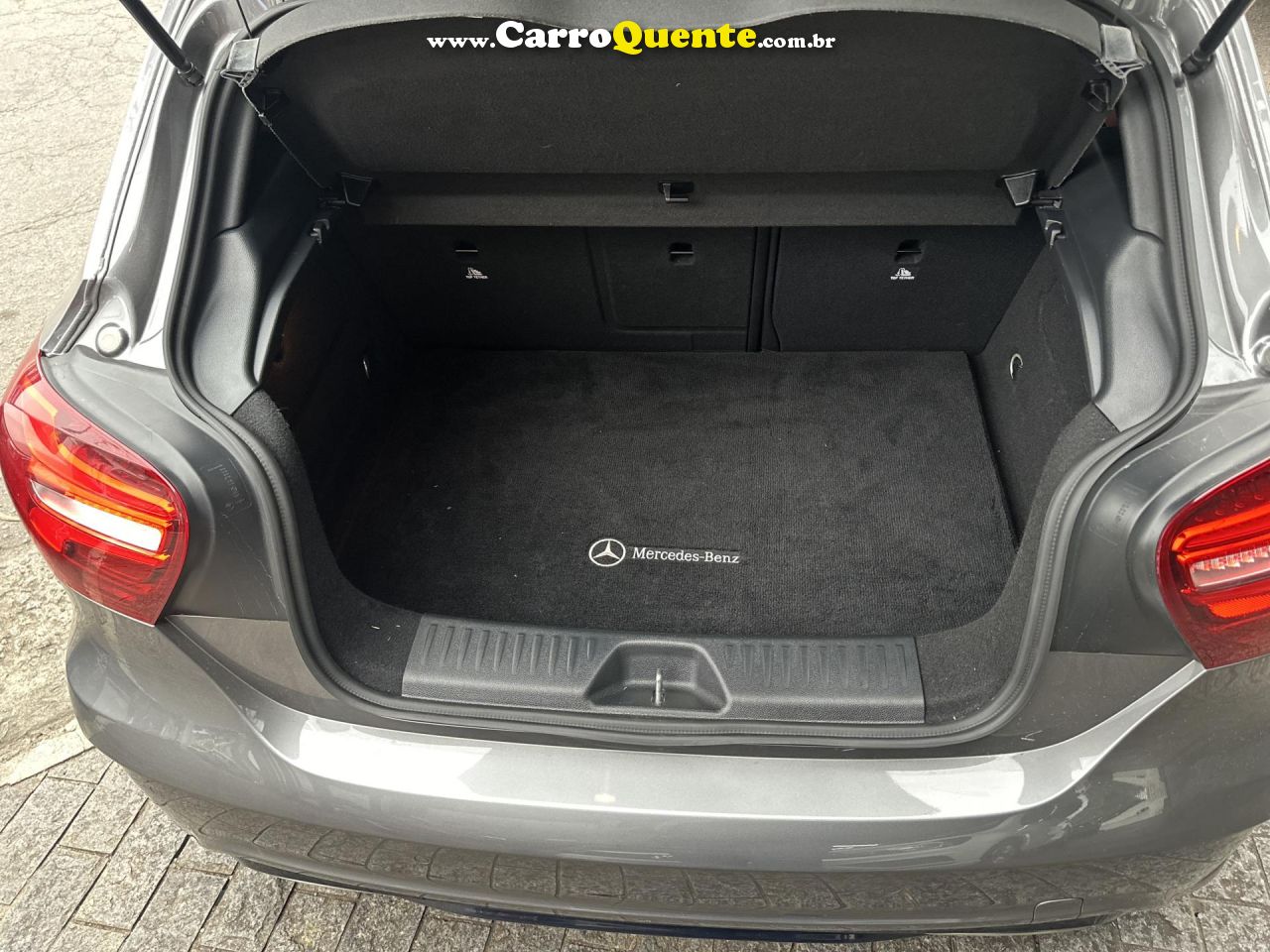 MERCEDES-BENZ   CLASSE A 250 2.0 TB SPORT AUT.   CINZA 2016 2.0 GASOLINA - Loja