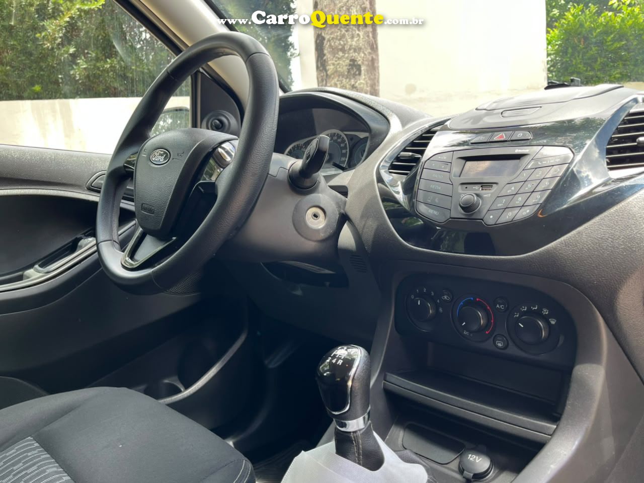 FORD   KA+ SEDAN 1.0 SESE PLUS TIVCT FLEX 4P   PRATA 2018 1.0 FLEX - Loja
