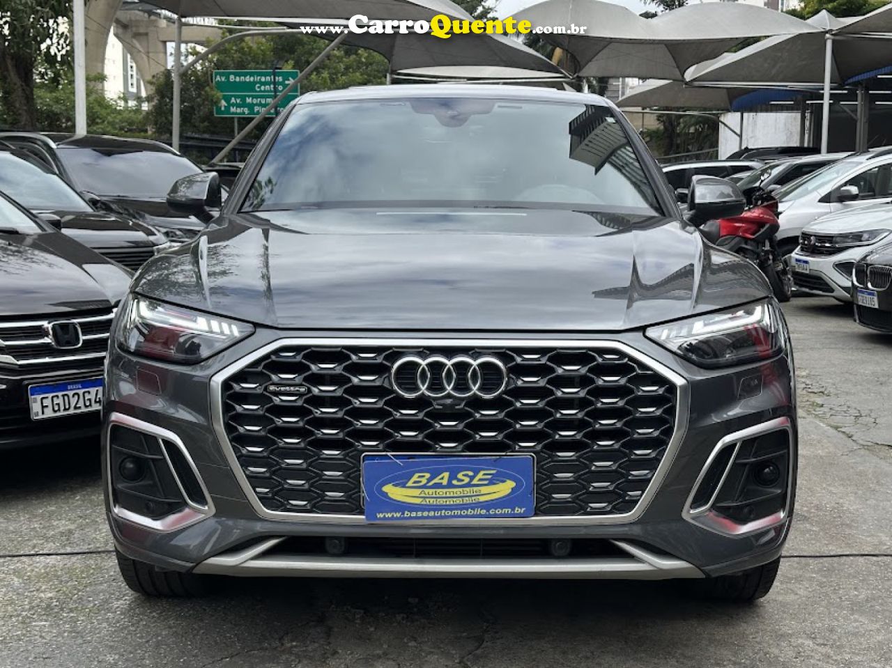 AUDI   Q5 PERFORMANCE 2.0 TFSIE S.TR. QT (HIB.)   CINZA 2024 2.0 GASOLINA E ELÉTRICO - Loja
