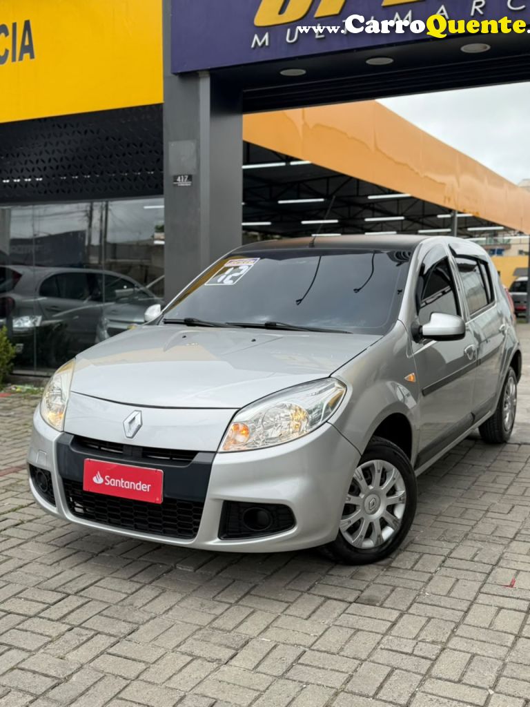 RENAULT   SANDERO EXPRESSION HI-FLEX 1.0 16V 5P   PRATA 2012 1.0 FLEX - Loja