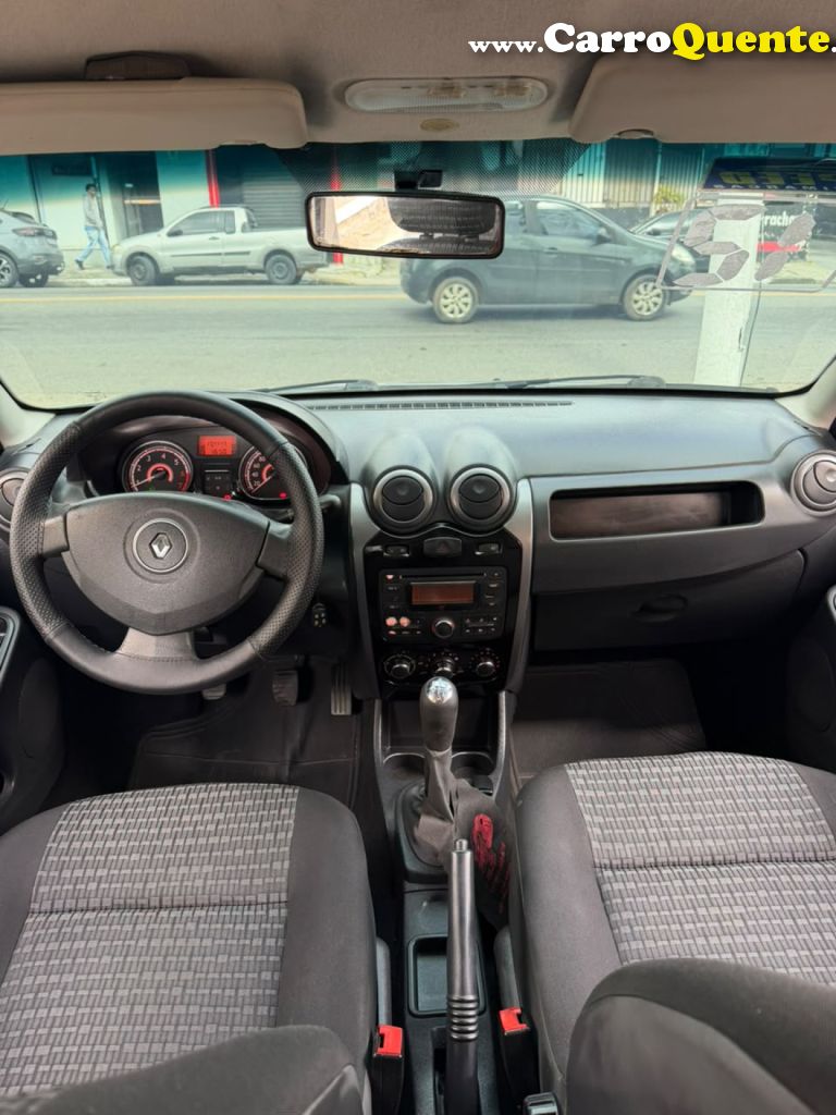RENAULT   SANDERO EXPRESSION HI-FLEX 1.0 16V 5P   PRATA 2012 1.0 FLEX - Loja