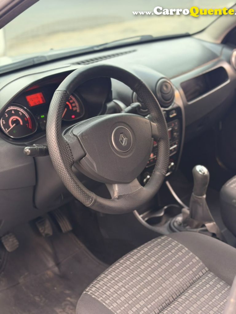 RENAULT   SANDERO EXPRESSION HI-FLEX 1.0 16V 5P   PRATA 2012 1.0 FLEX - Loja