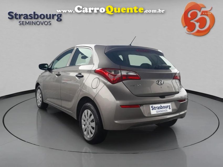 Hyundai HB20 1.0 COMFORT 12V FLEX 4P MANUAL - Loja