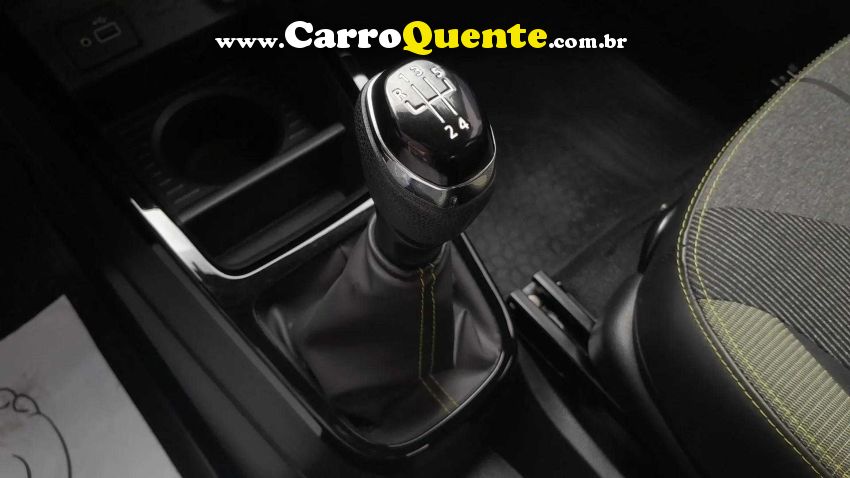 Renault KWID 1.0 12V SCE FLEX OUTSIDER MANUAL - Loja