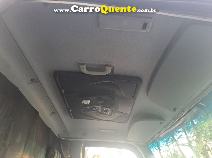 Mercedes-Benz Accelo 1016 Accelo 1016 2p Baú - Loja