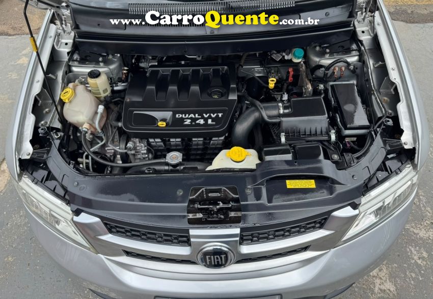 Fiat FREEMONT 2.4 EMOTION 16V GASOLINA 4P AUTOMÁTICO - Loja