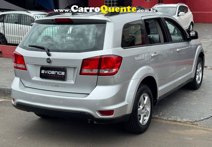 Fiat FREEMONT 2.4 EMOTION 16V GASOLINA 4P AUTOMÁTICO - Loja