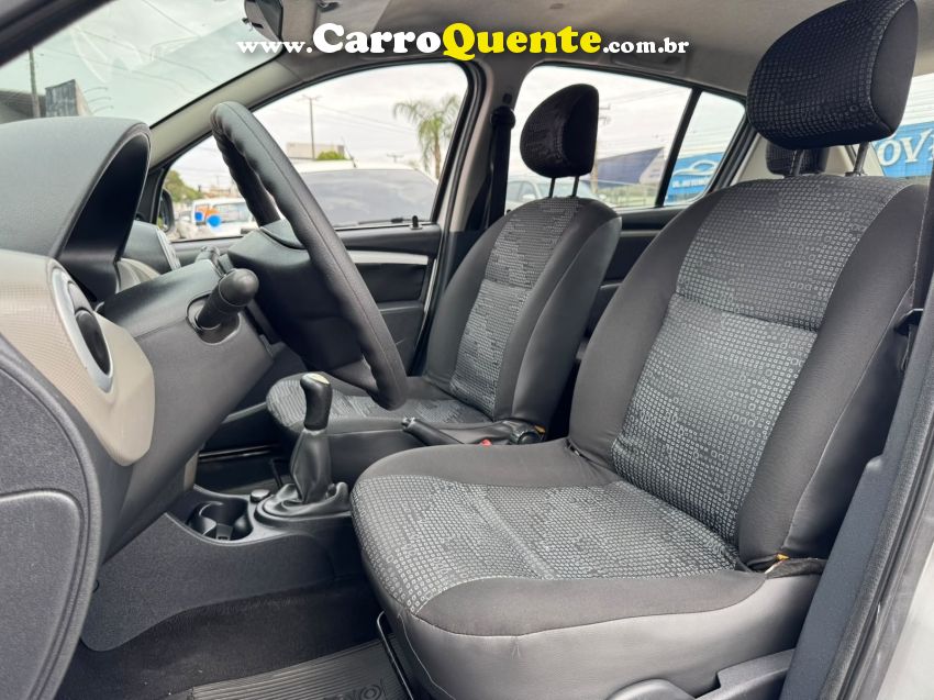 Renault SANDERO 1.6 EXPRESSION 8V FLEX 4P MANUAL - Loja
