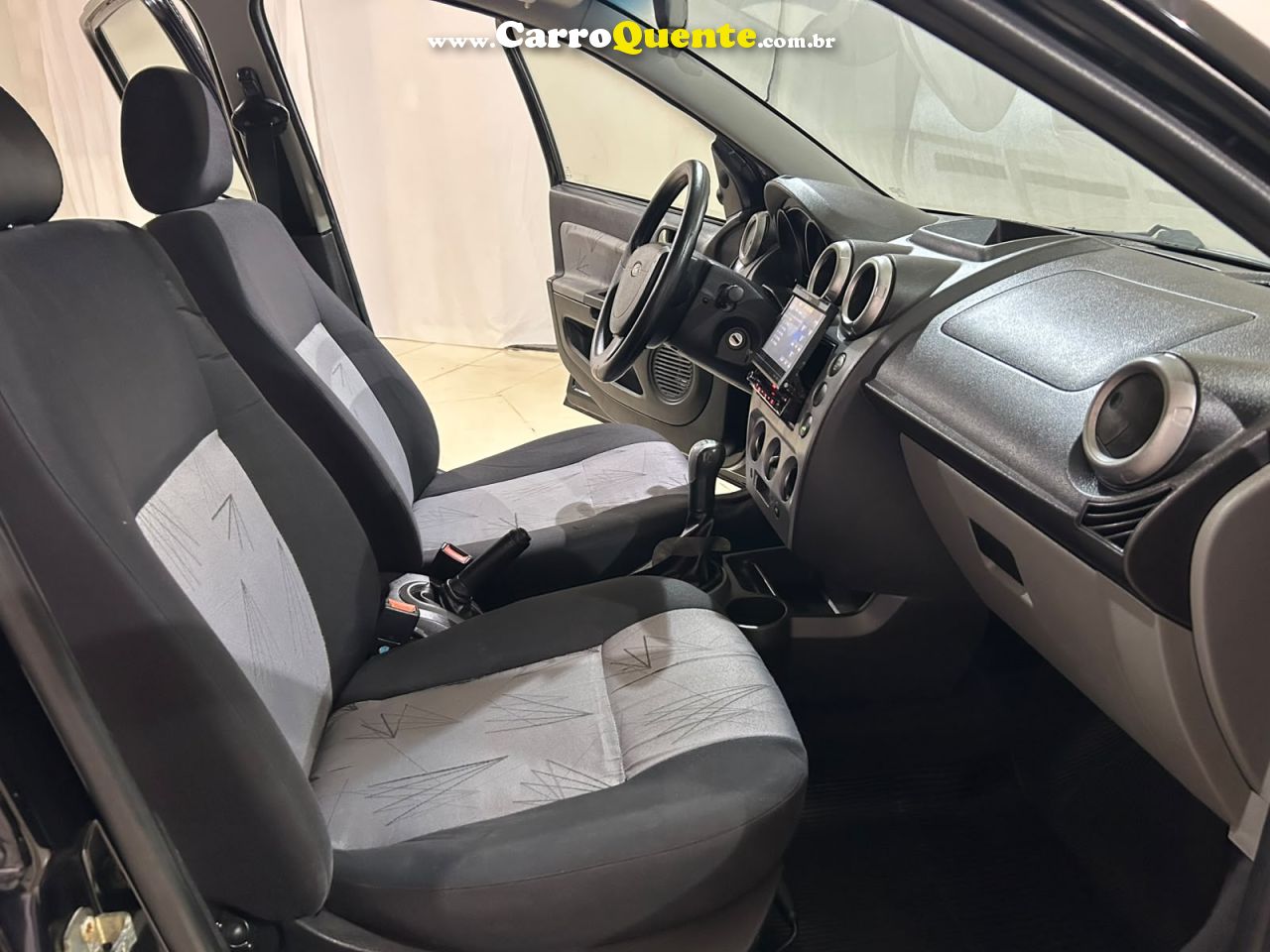 FORD FIESTA 1.0 MPI HATCH 8V 2009 - Loja