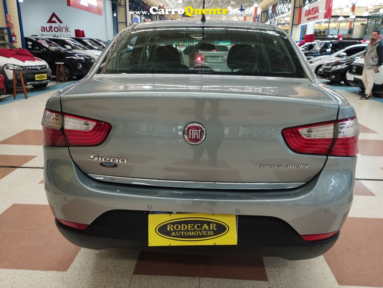 FIAT GRAND SIENA 1.6 MPI ESSENCE 16V 2016 - Loja