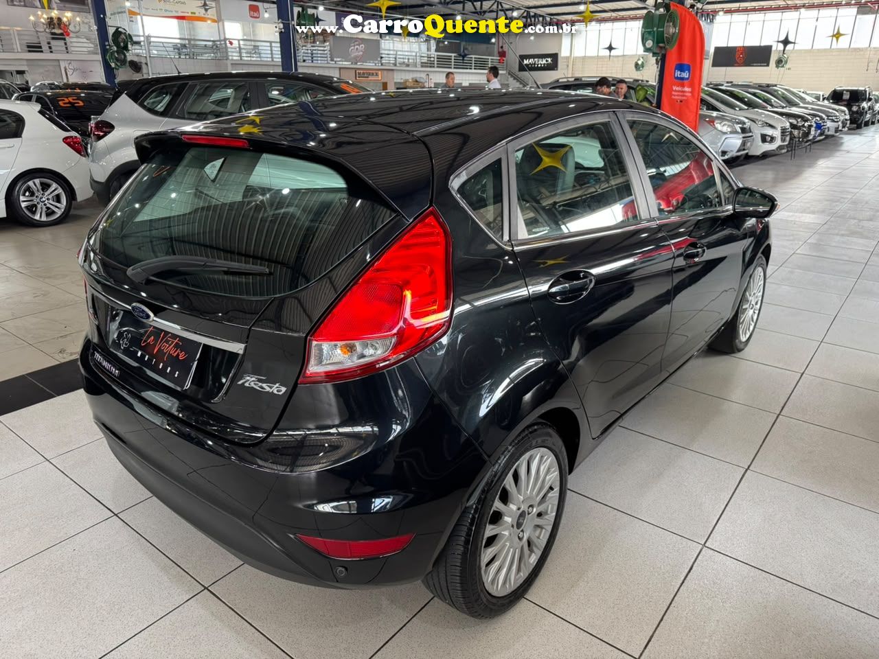 FORD FIESTA 1.6 TITANIUM HATCH 16V 2014 - Loja