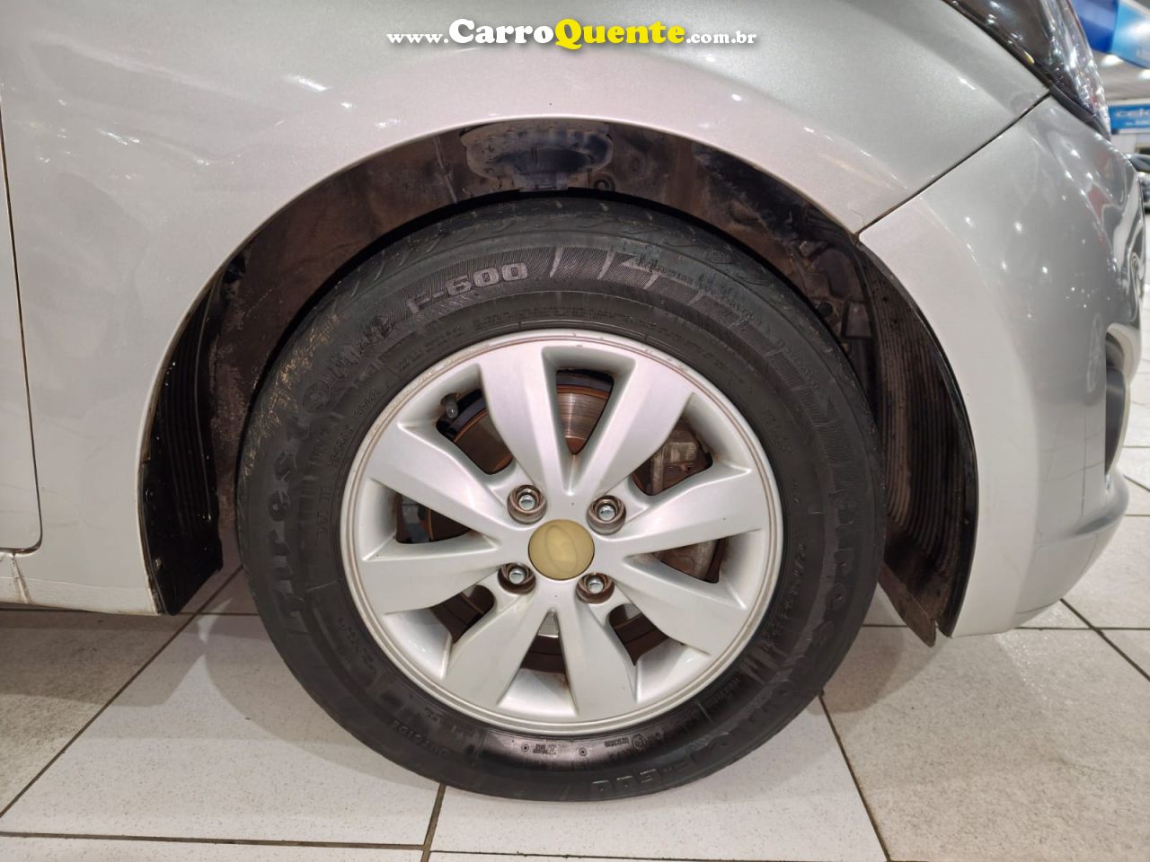 HYUNDAI HB20 1.0 COMFORT PLUS 12V 2013 - Loja