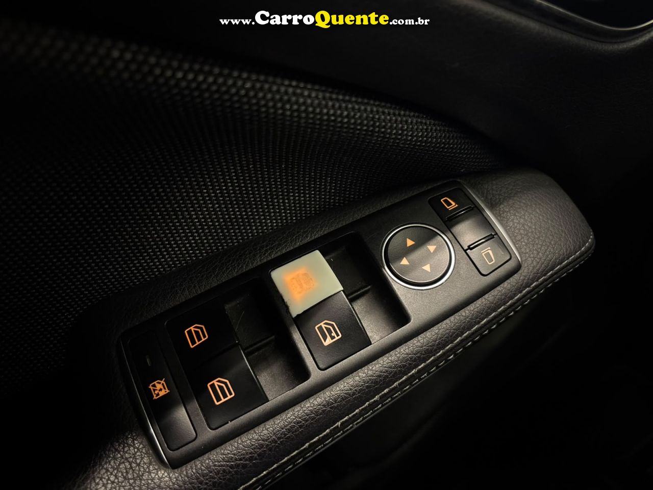 MERCEDES-BENZ GLA 200 1.6 CGI STYLE 7G-DCT 2019 - Loja