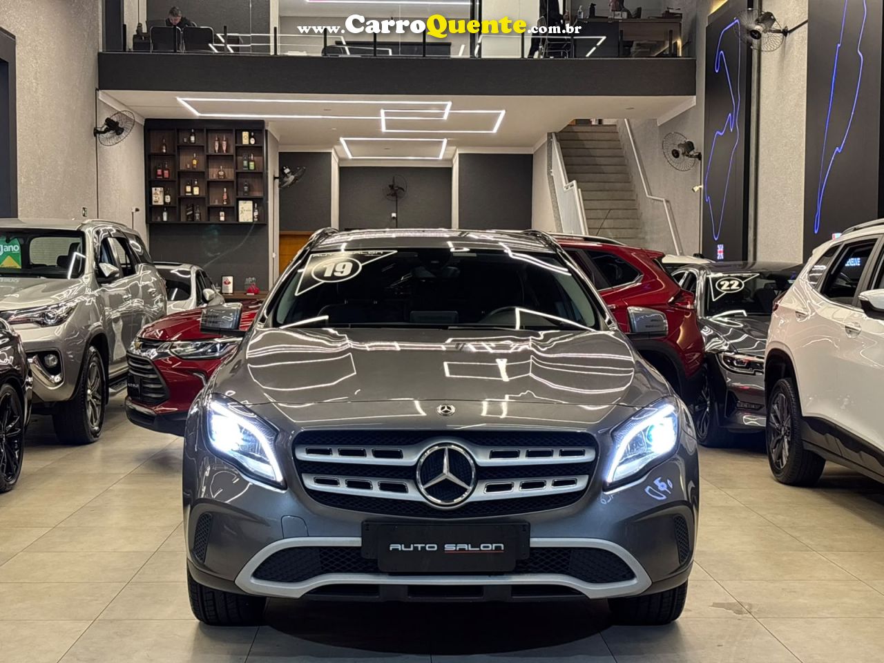 MERCEDES-BENZ GLA 200 1.6 CGI STYLE 7G-DCT 2019 - Loja
