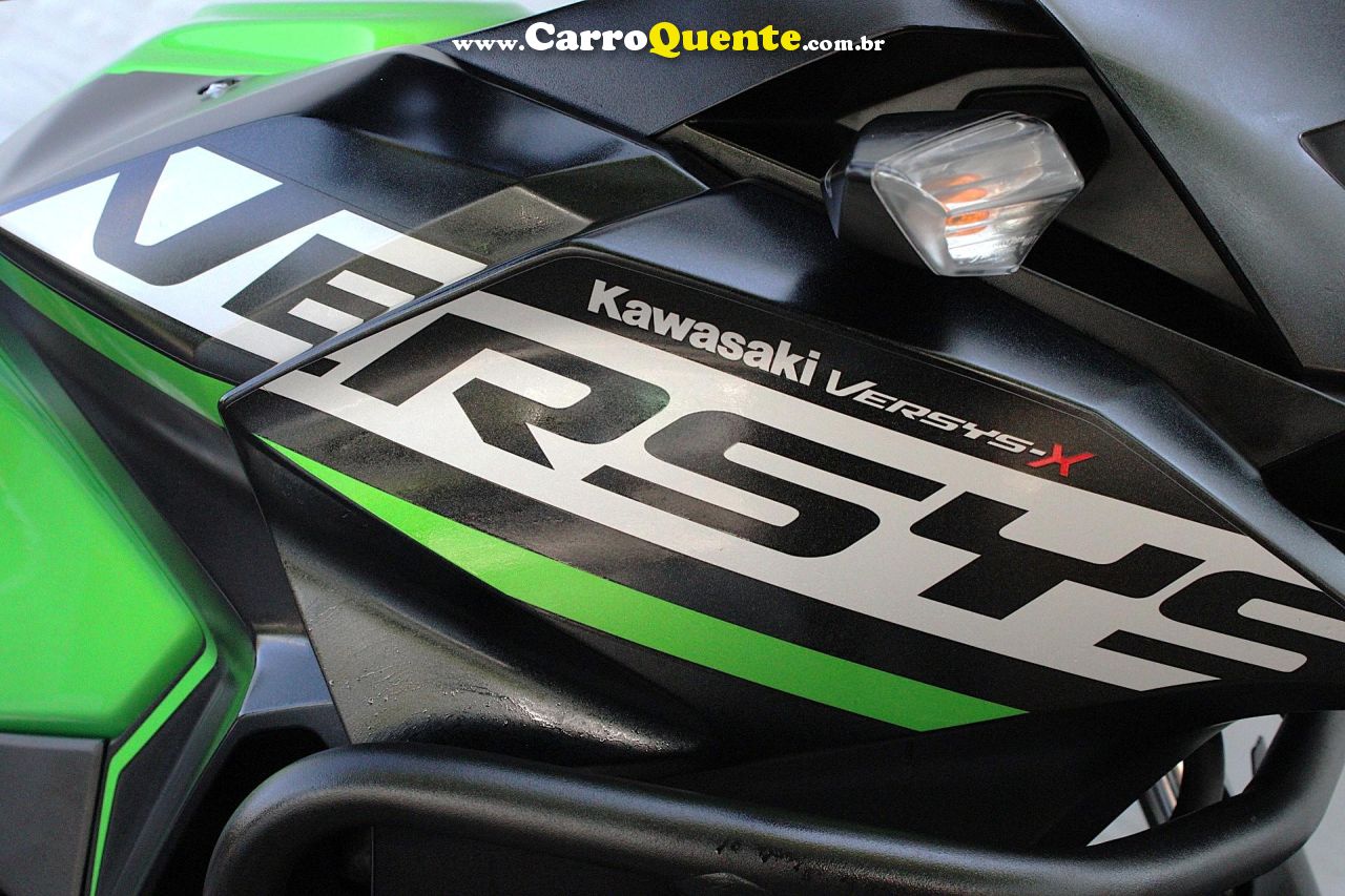 KAWASAKI VERSYS-X 300 ABS 2024 - Loja