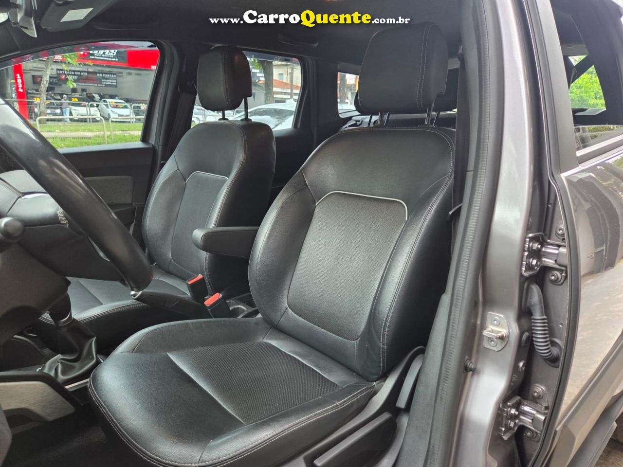 RENAULT DUSTER 1.6 16V SCE ICONIC 2023 - Loja