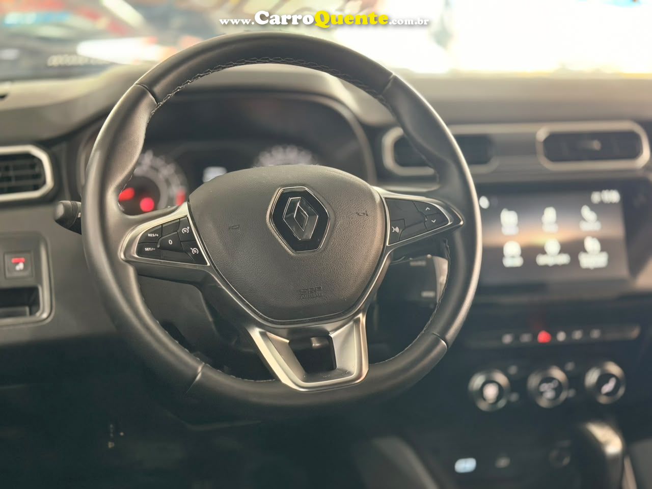 RENAULT DUSTER 1.3 TCE ICONIC PLUS 2025 - Loja