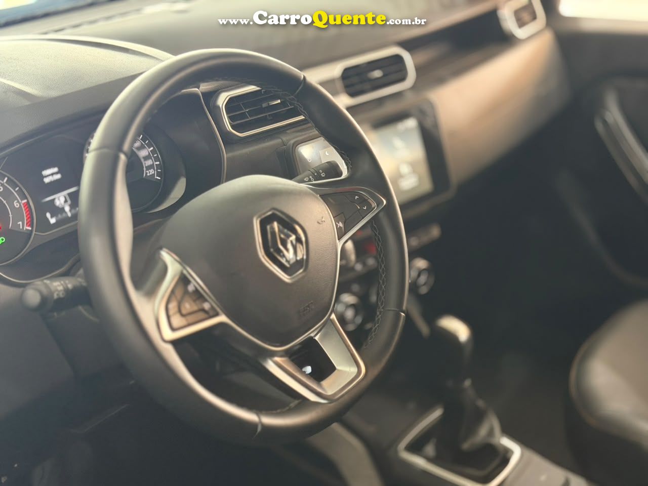 RENAULT DUSTER 1.3 TCE ICONIC PLUS 2025 - Loja