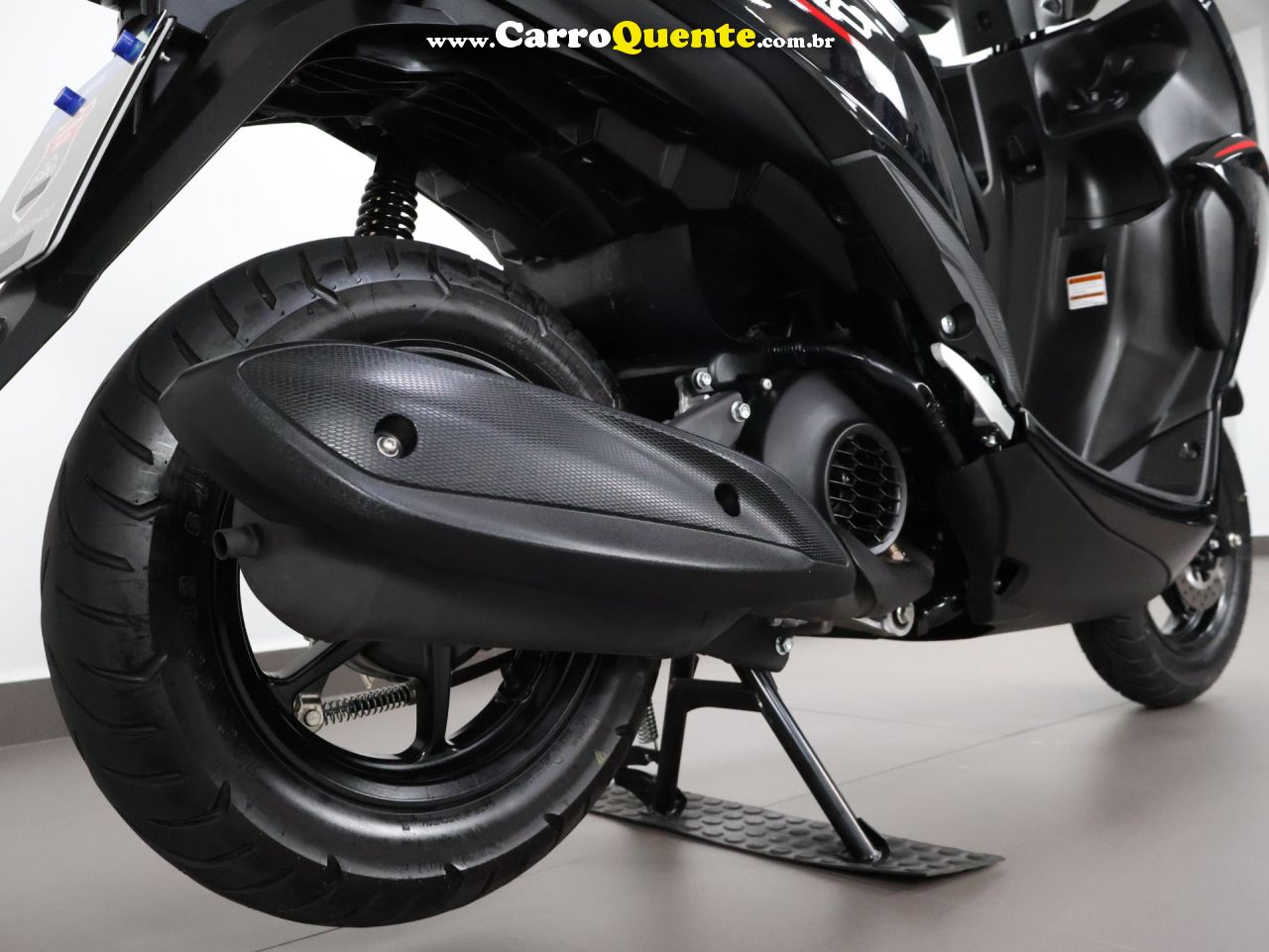 YAMAHA FLUO 125 ABS 2026 - Loja