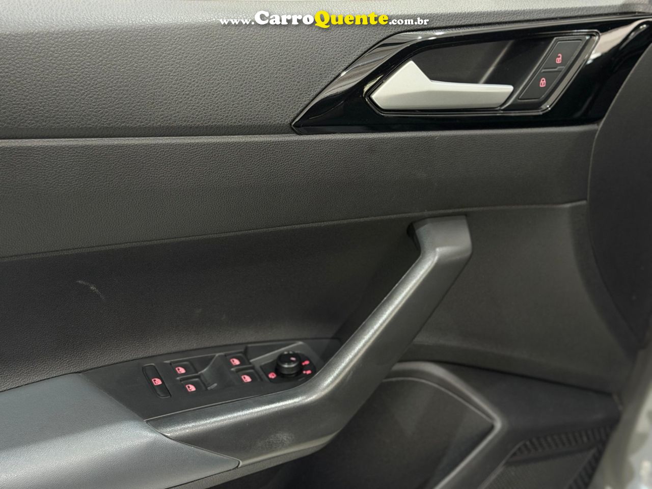VOLKSWAGEN NIVUS 1.0 200 TSI TOTAL HIGHLINE 2022 - Loja