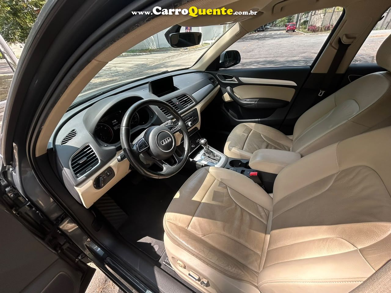 AUDI Q3 1.4 TFSI ATTRACTION 2017 - Loja