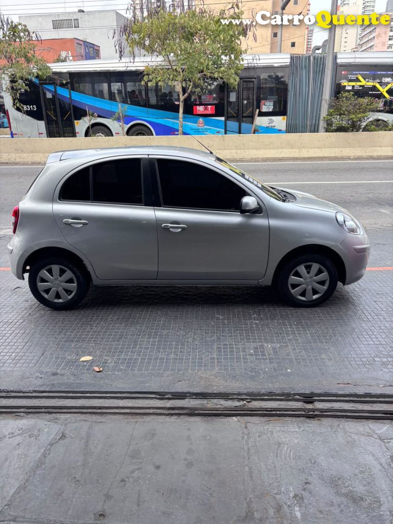 NISSAN   MARCH S 1.0 16V FLEX FUEL 5P   PRATA 2014 1.0 FLEX - Loja