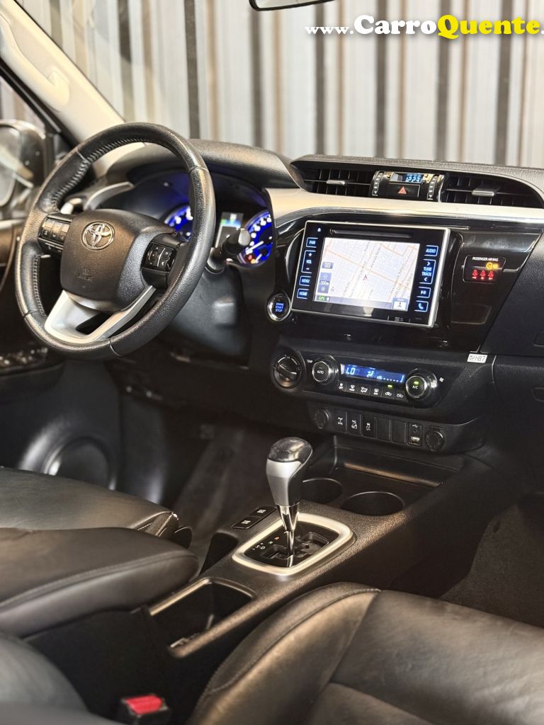TOYOTA   HILUX CD SRX 4X4 2.8 TDI 16V DIESEL AUT.   BRANCO 2016 2.8 DIESEL - Loja