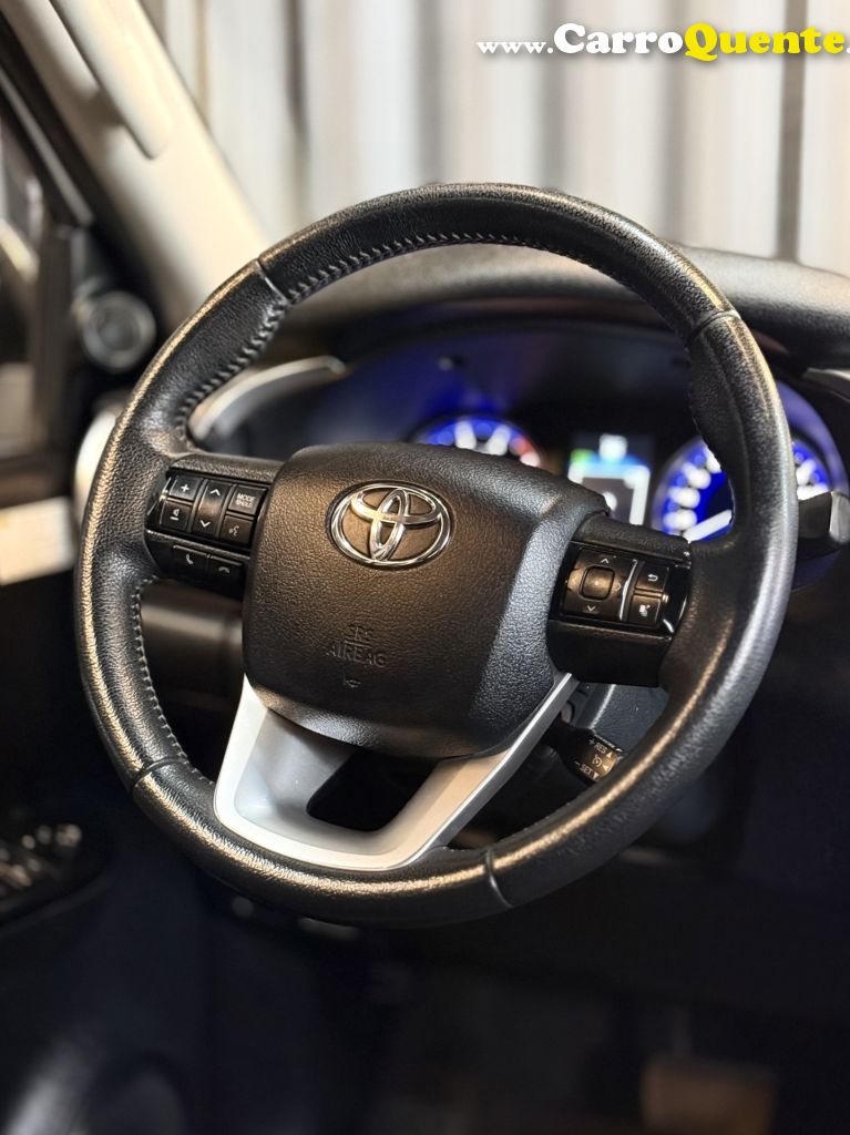 TOYOTA   HILUX CD SRX 4X4 2.8 TDI 16V DIESEL AUT.   BRANCO 2016 2.8 DIESEL - Loja