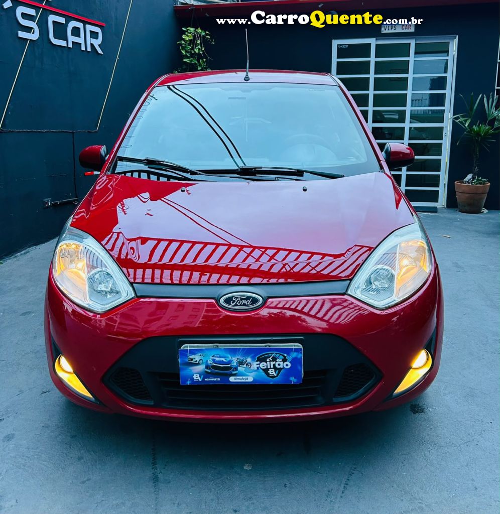 FORD   FIESTA SE 1.6 8V FLEX 5P   VERMELHO 2014 1.6 FLEX - Loja
