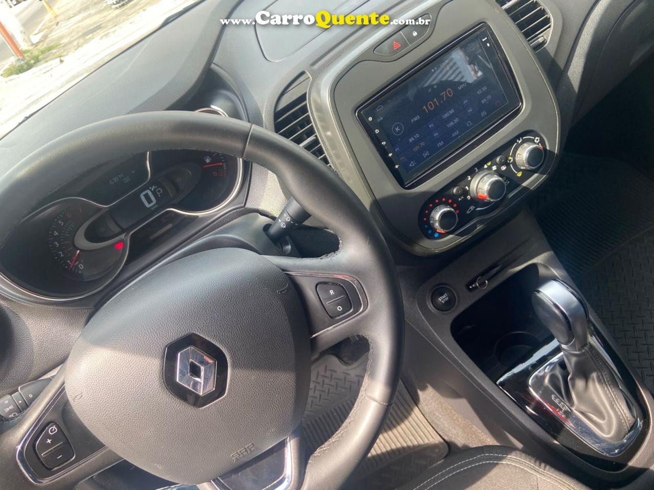 RENAULT   CAPTUR LIFE 1.6 AUT   PRATA 2019 1.6 FLEX - Loja