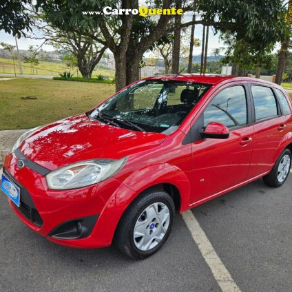 FORD   FIESTA SE 1.0 8V FLEX 5P   VERMELHO 2014 1.0 FLEX