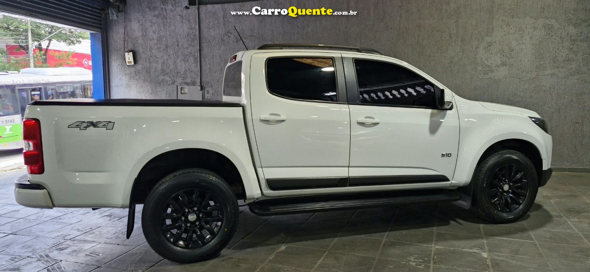 CHEVROLET   S10 PICK-UP LT 2.8 TDI 4X4 CD DIESEL AUT   BRANCO 2023 2.8 DIESEL - Loja