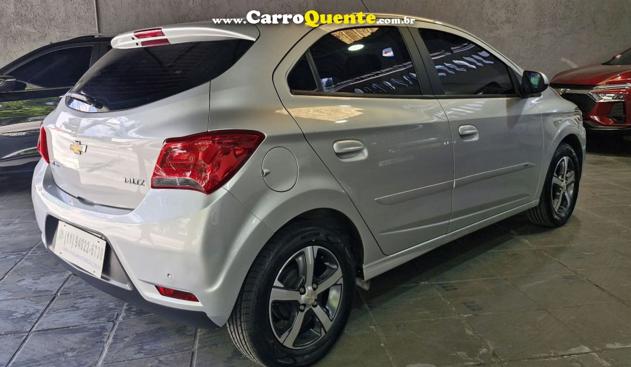 CHEVROLET   ONIX HATCH LTZ 1.4 8V FLEXPOWER 5P MEC.   PRATA 2018 1.4 FLEX - Loja