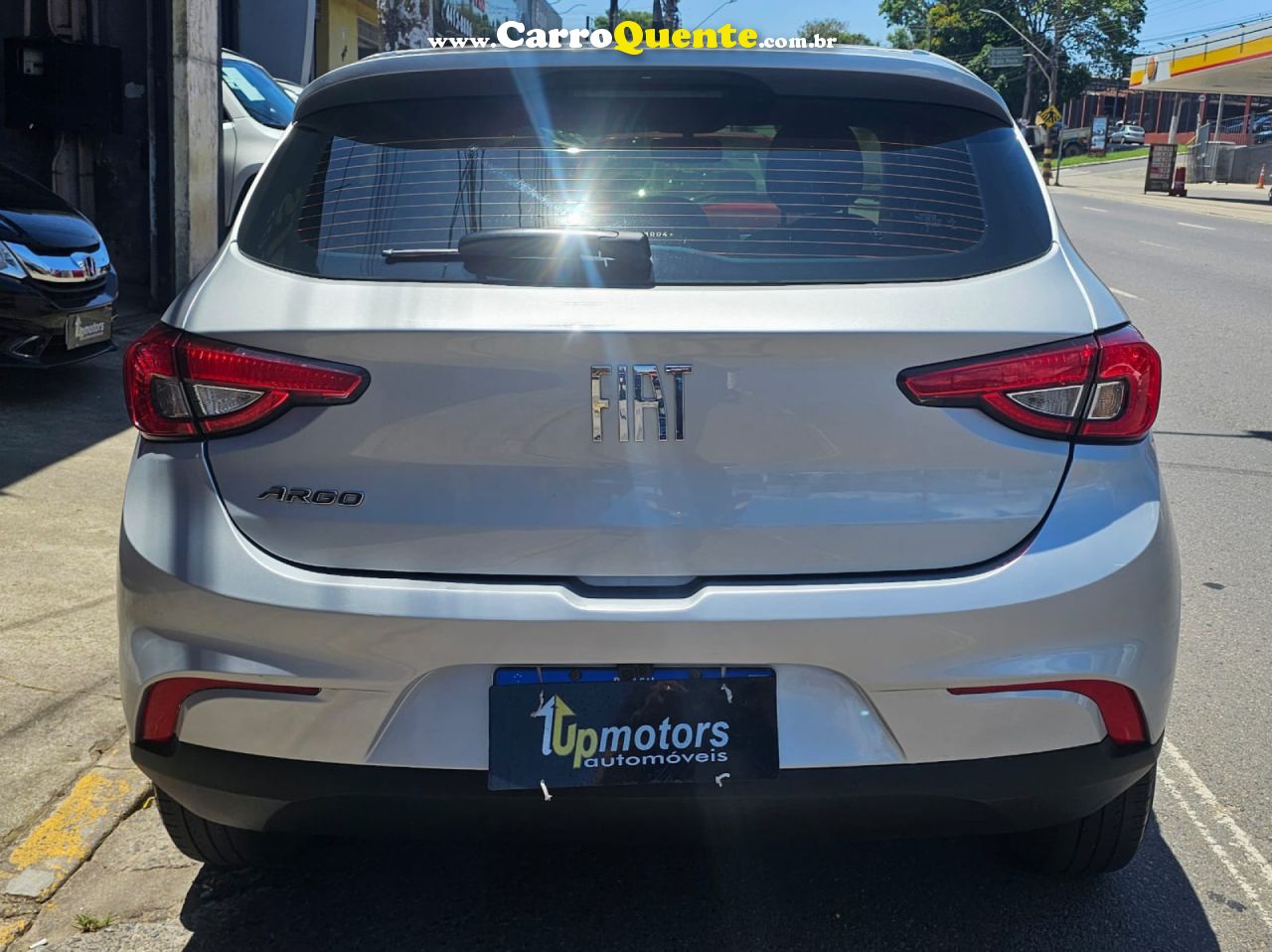 FIAT   ARGO 1.0 6V FLEX.   PRATA 2022 1.0 FLEX - Loja
