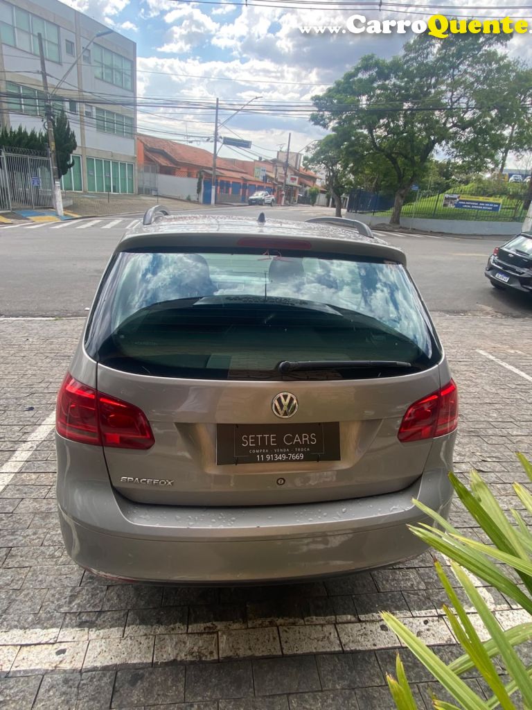 VOLKSWAGEN   SPACEFOX 1.6 1.6 TREND TOTAL FLEX 8V 5P   PRATA 2012 1.6 FLEX - Loja