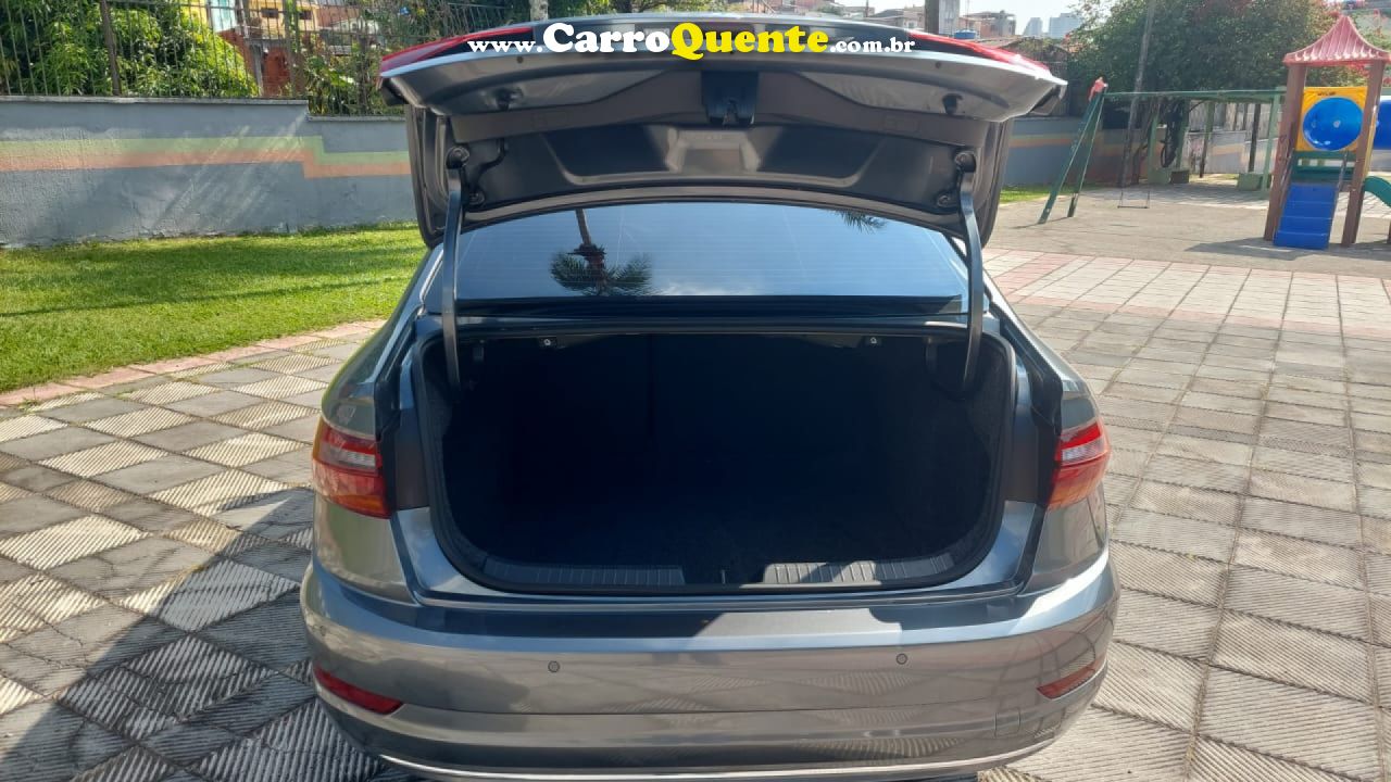 VOLKSWAGEN   JETTA 250 TSI 1.4 FLEX 16V AUT.   CINZA 2019 1.4 GASOLINA - Loja