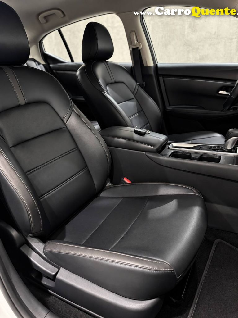 NISSAN   SENTRA ADVANCE 2.0 16V AUT.   PRATA 2023 2.0 GASOLINA - Loja