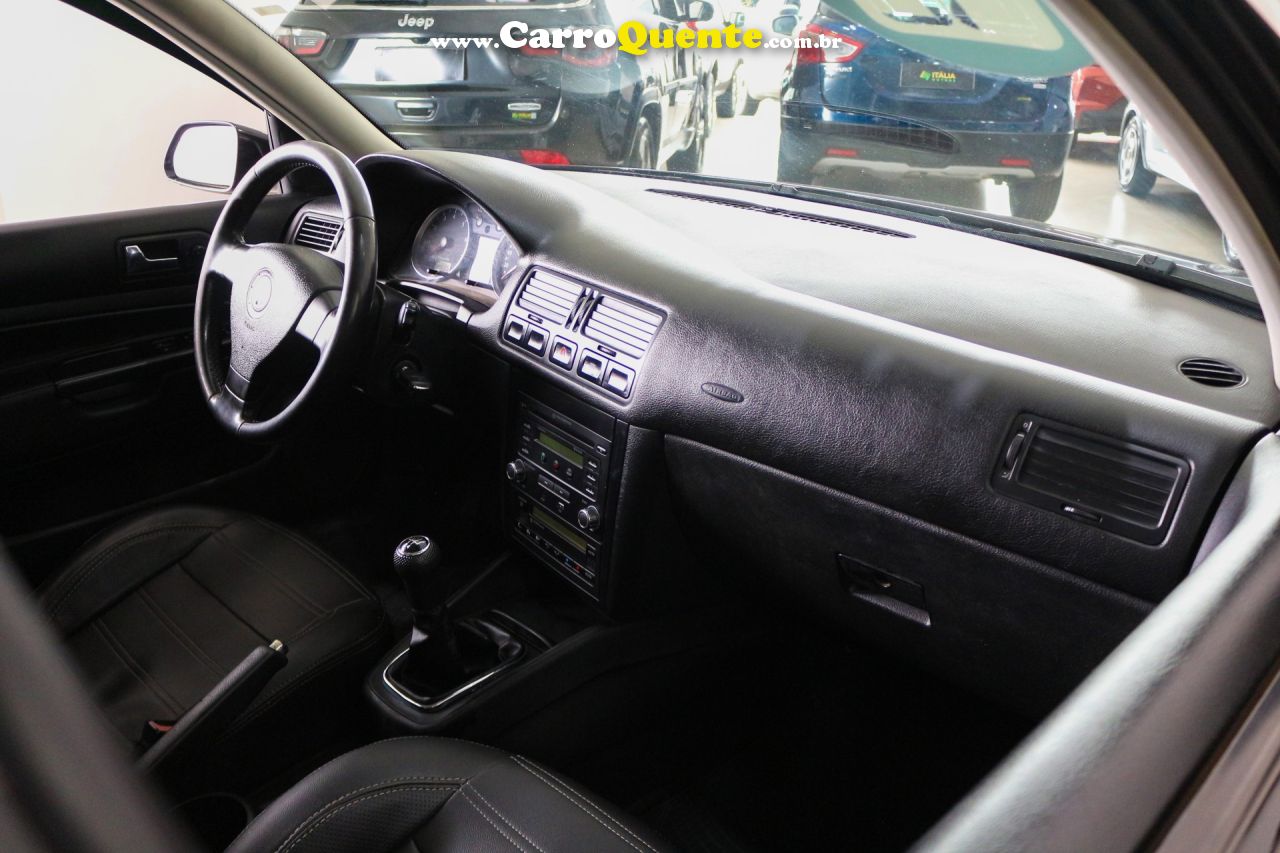 VOLKSWAGEN   GOLF 1.6 MI TOTAL FLEX 8V 4P   PRETO 2012 1.6 FLEX - Loja