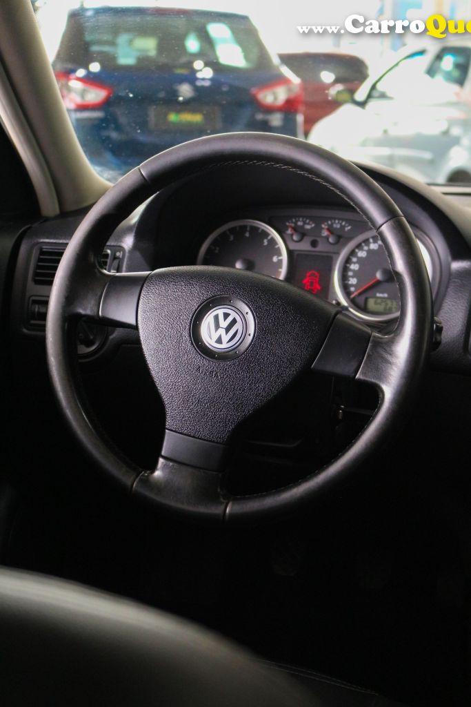 VOLKSWAGEN   GOLF 1.6 MI TOTAL FLEX 8V 4P   PRETO 2012 1.6 FLEX - Loja
